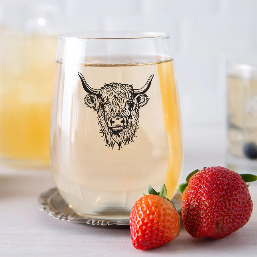 Highland Cow Stemless Wine Glass - 17oz Wine Glass - Counter Couture
