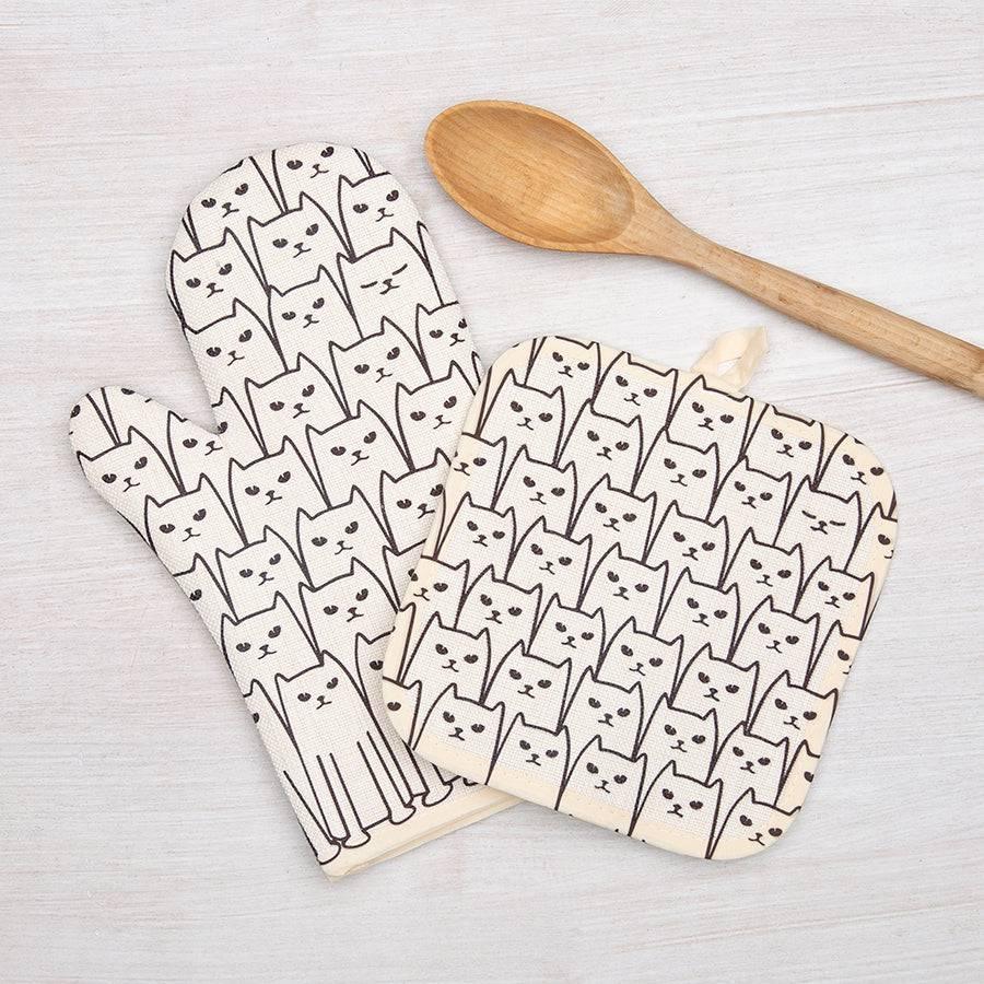 Cat-Themed Oven Mitt and Potholder Set - Heat Resistant, Fun Kitchen Accessories - Counter Couture