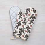 Sasquatch Oven Mitt – Unique Design, Heat Resistant Up To 500°, Perfect Housewarming Gift - Counter Couture